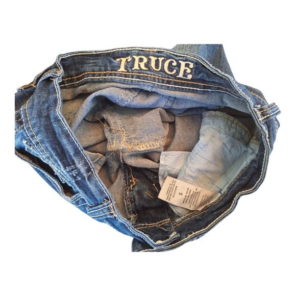 Distressed Denim Shorts Modest Length Cuffed Embroidered Jrs size 5 EUC Truce - Picture 4 of 11